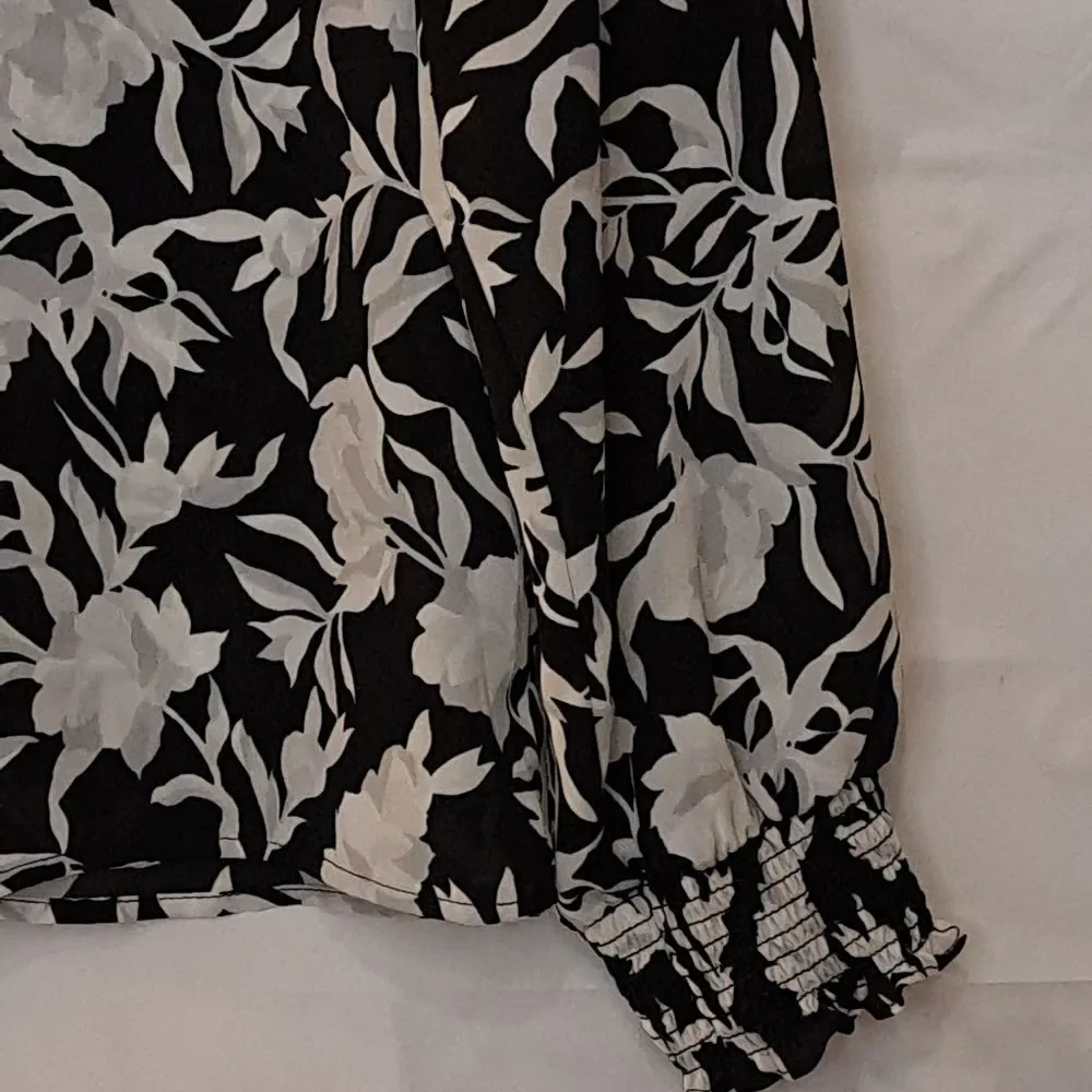 J. Crew Flowy Comfy Long Sleeve Floral Smocked Cuff Blouse - Career Business - M